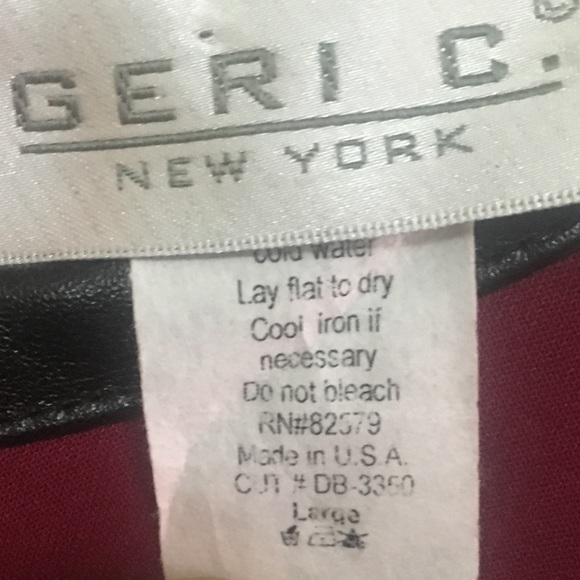 Red Zippered dress - Picture 6 of 7